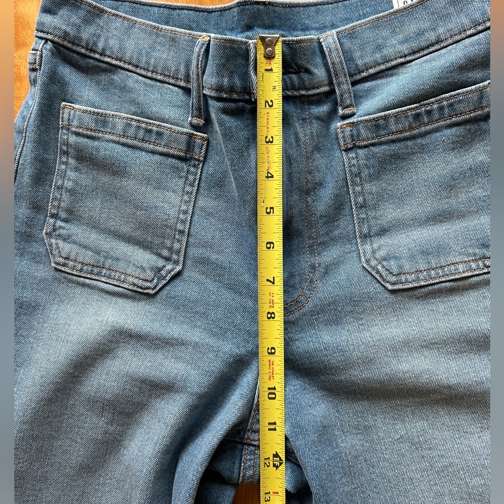 GAP High Rise Stride Wide-Leg Jeans Women’s Size 28/6 Regular. Color Medium Wash - Picture 9 of 12